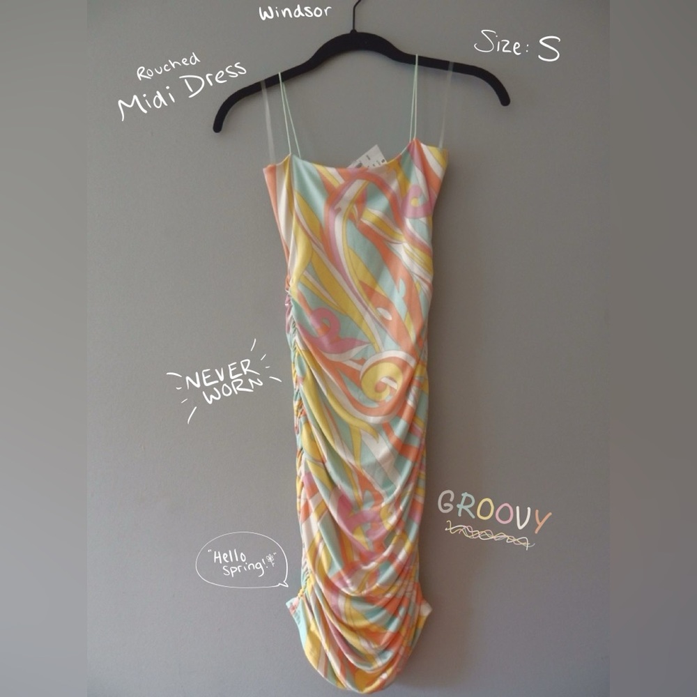 NWT Bodycon Mid-Length Dress